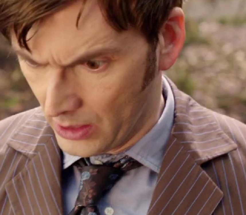 10th Doctor brown suit lapels