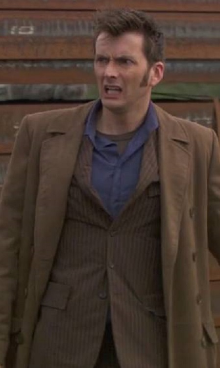 10th Doctor brown suit shirt layers